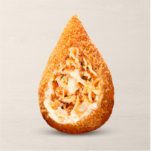 A coxinha mais amada do brasil e mais gostosa de são paulo, com massa crocante por fora, cremosa por dentro, recheada com um creme de frango temperado delicioso.