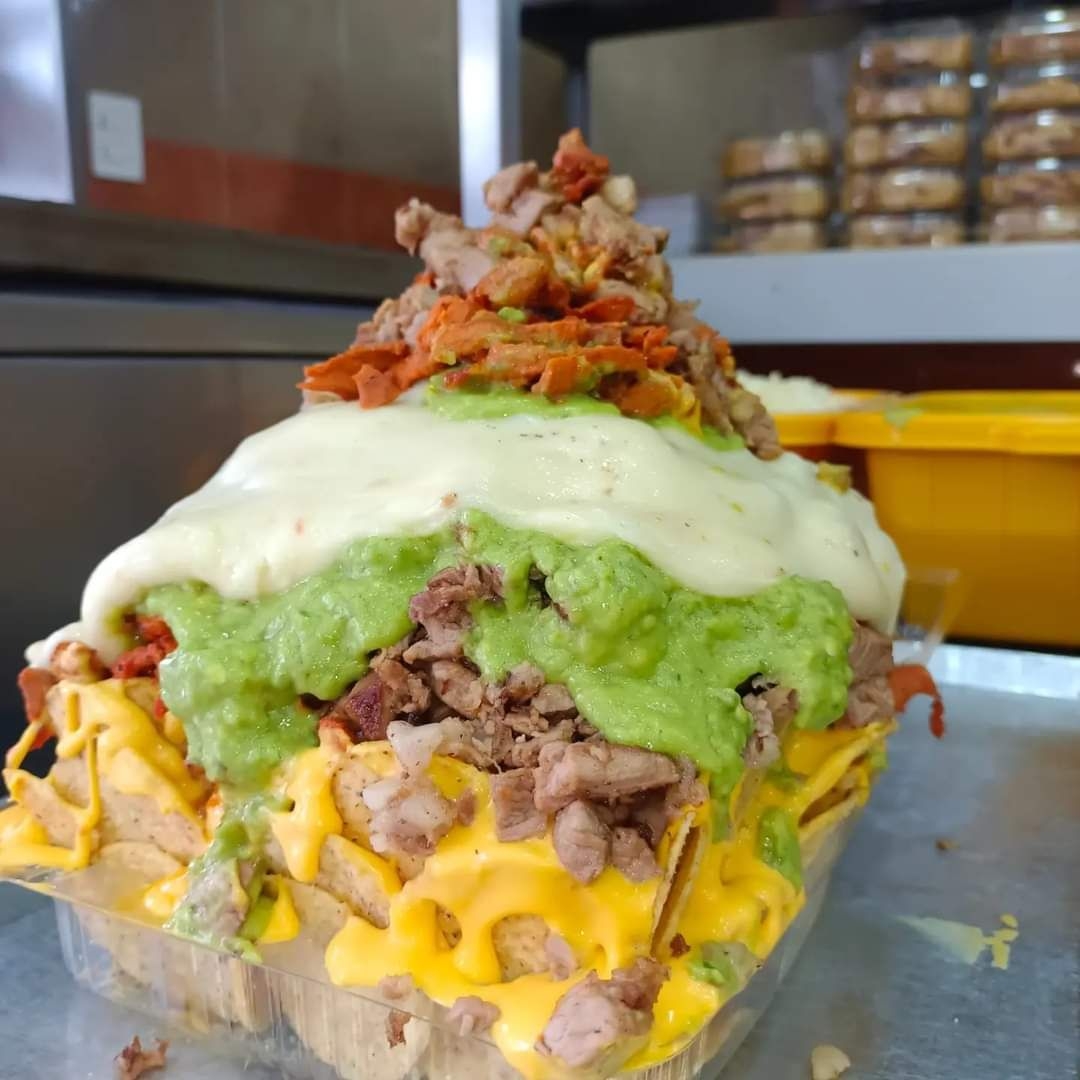 Nachos con Suadero Mediano