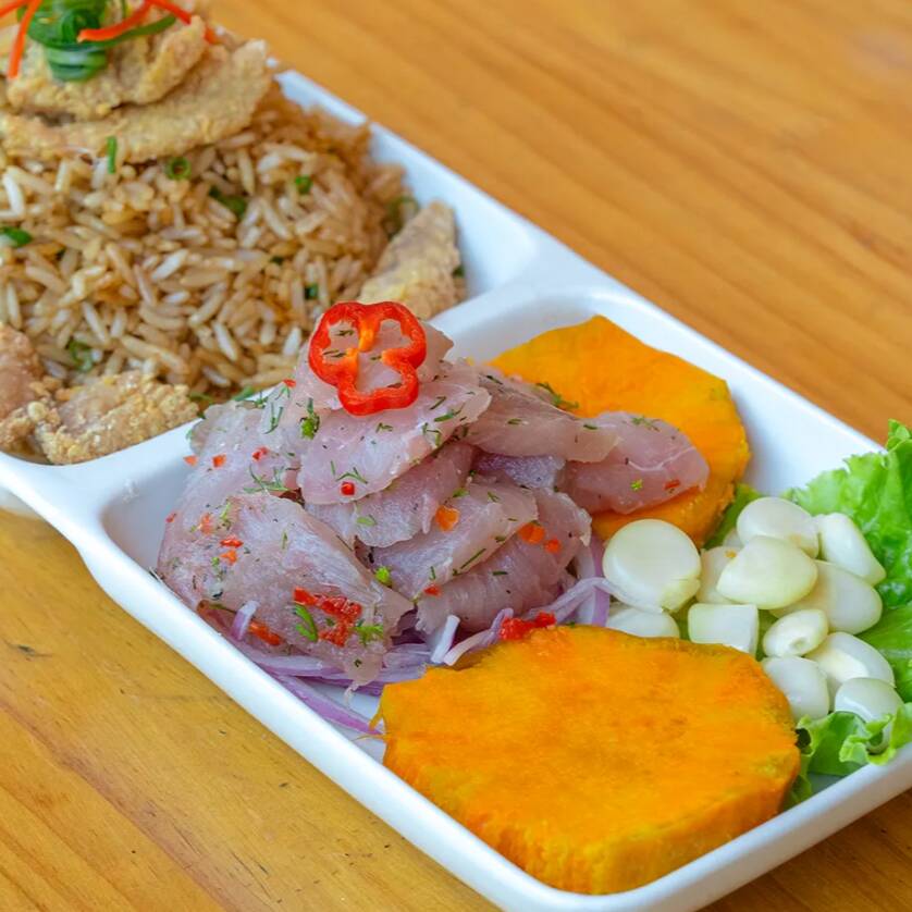 Chaufa de Mariscos más Ceviche de Pescado