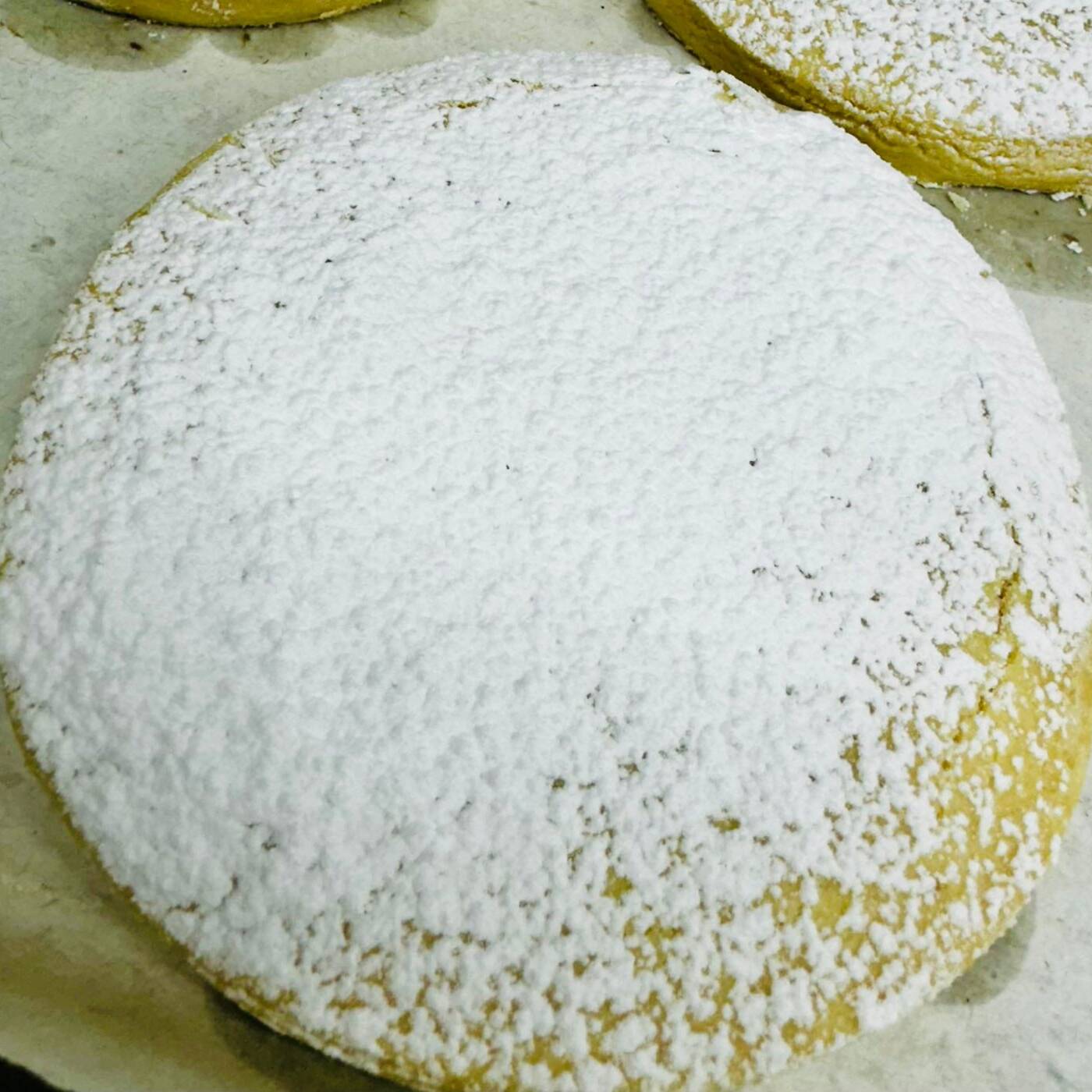 Polvoron Blanco