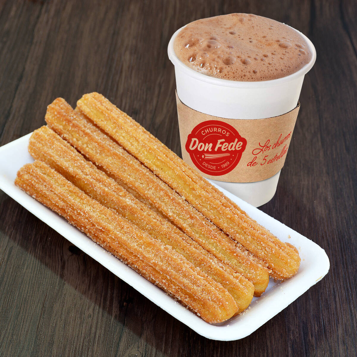 Latte 10 Oz. y 4 Churros