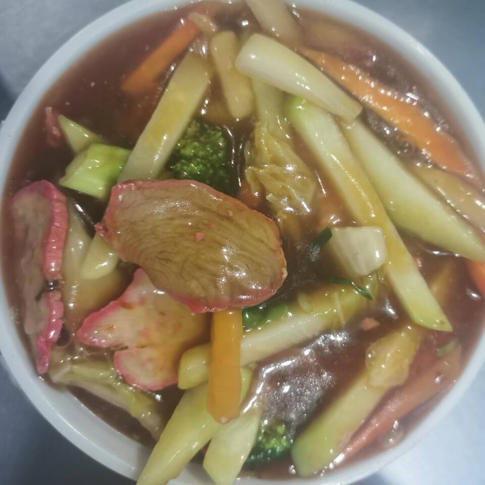 Chop Suey  con Lechón y Vegetales en Salsa