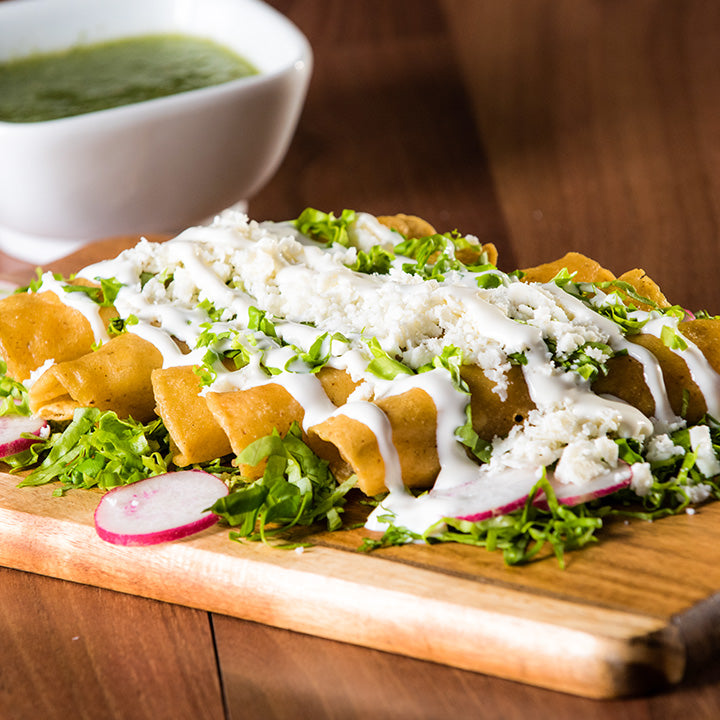 Taquitos Dorados + Jamaica 1L