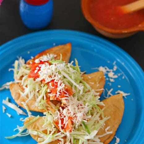 EMPANADAS ANTOJITOS MEXICANOS