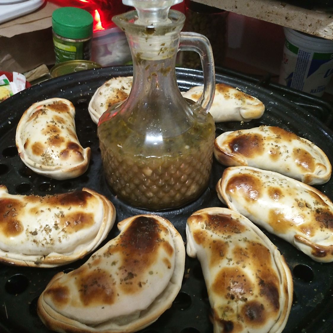 Empanada Argentina de jamón y queso mozzarella