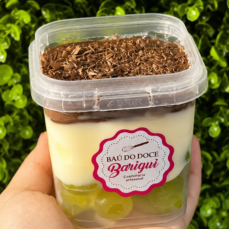 Uvas Verde, Creme de Ninho, Ganache de Chocolate 40%