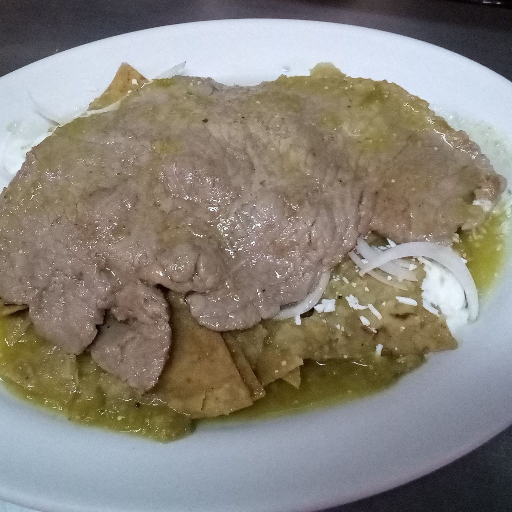 Chilaquiles con Bistec