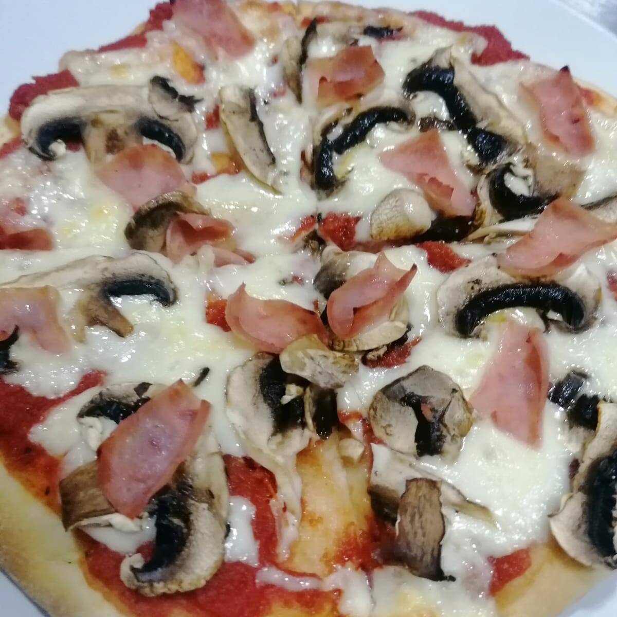 Pizza Caprichosa