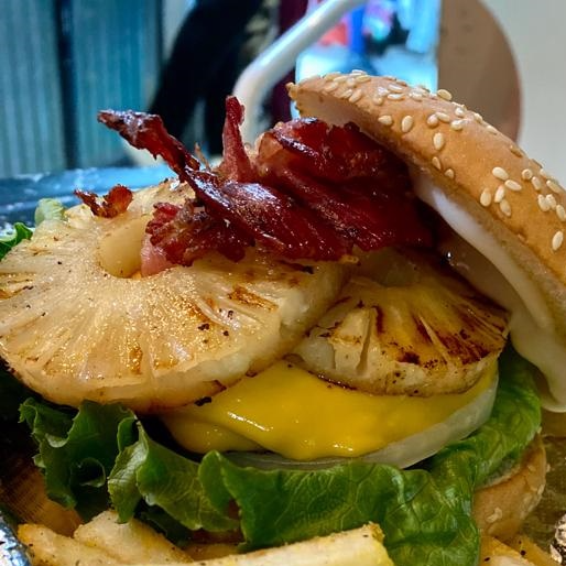 Hamburguesa Hawaiana