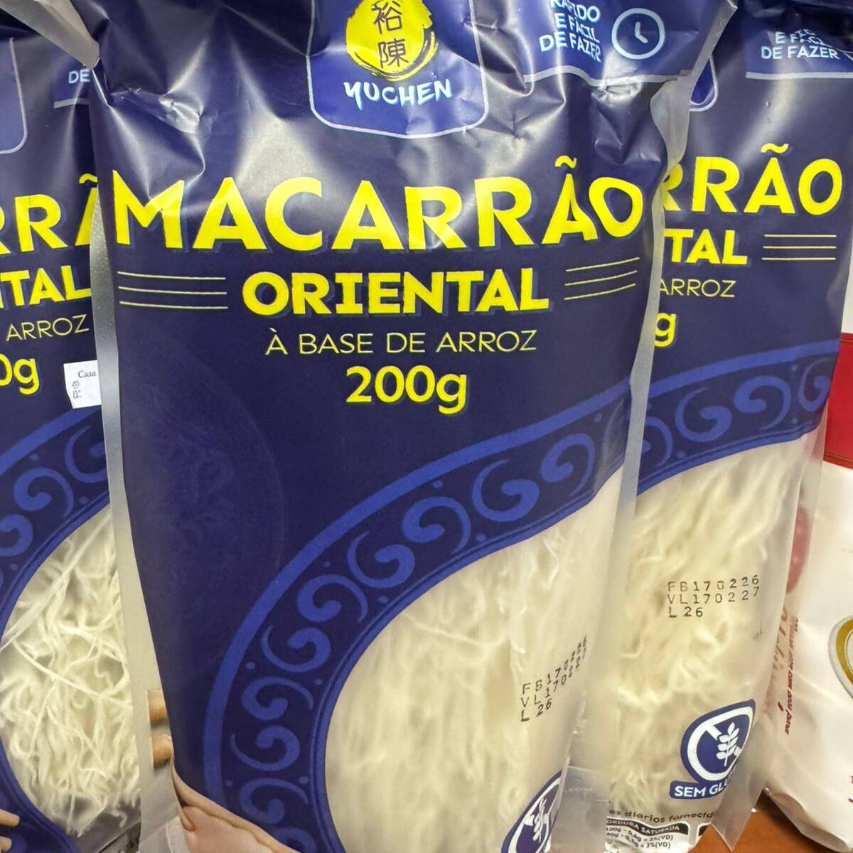 Macarrão Oriental a Base de Arroz 200G