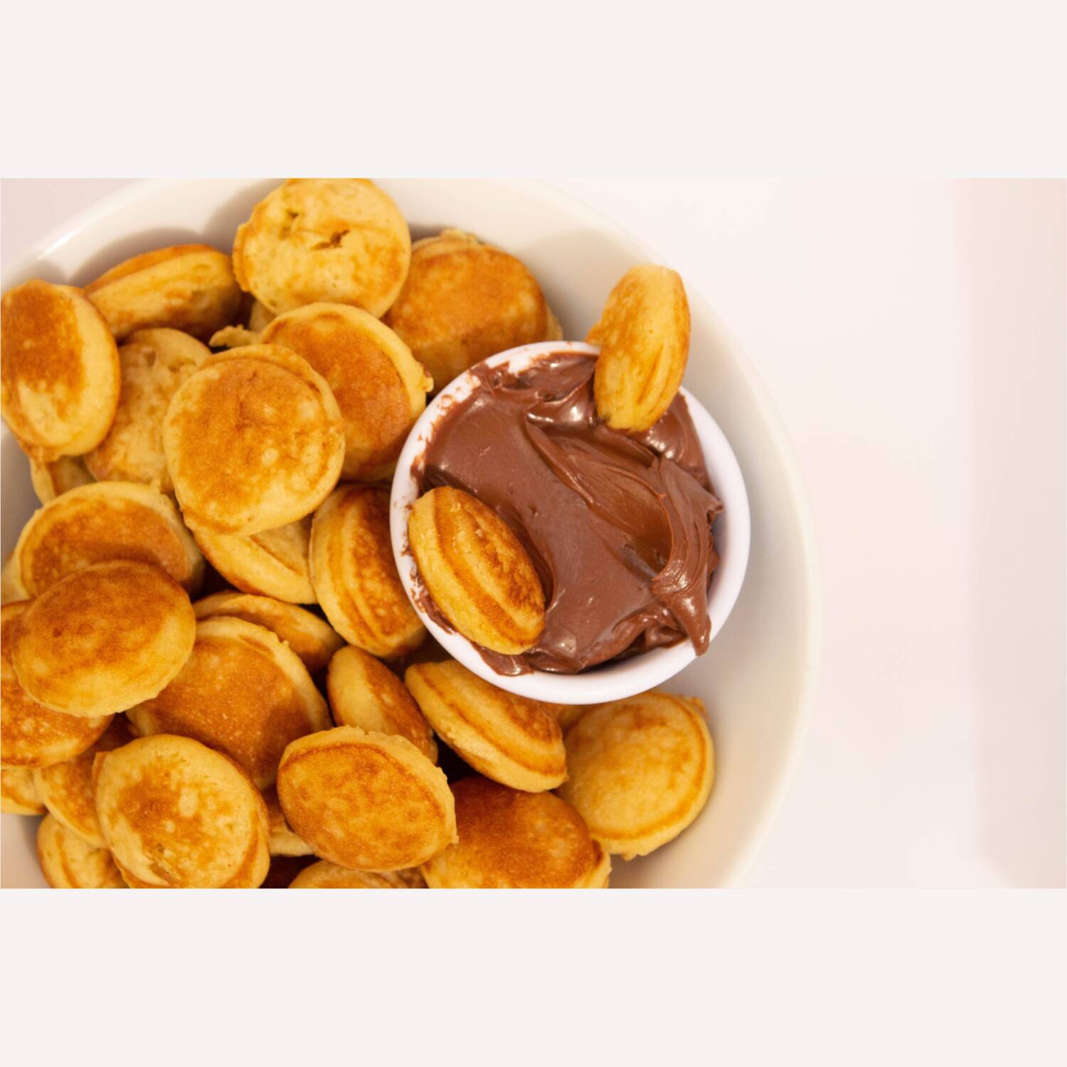 Mini Hotcakes con Nutela 20 pz.