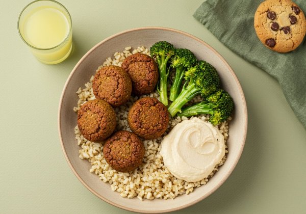 Falafel + Bebida + Galleta