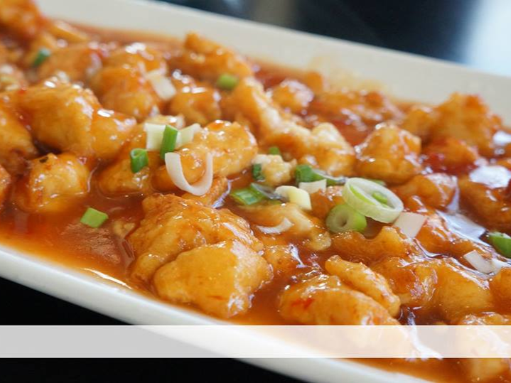 Pollo en Salsa Roja