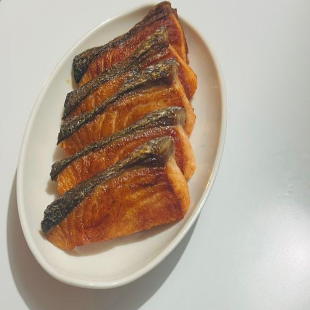 Delicioso filé de salmão grelhado e suculento. Aprox. 200 gr.