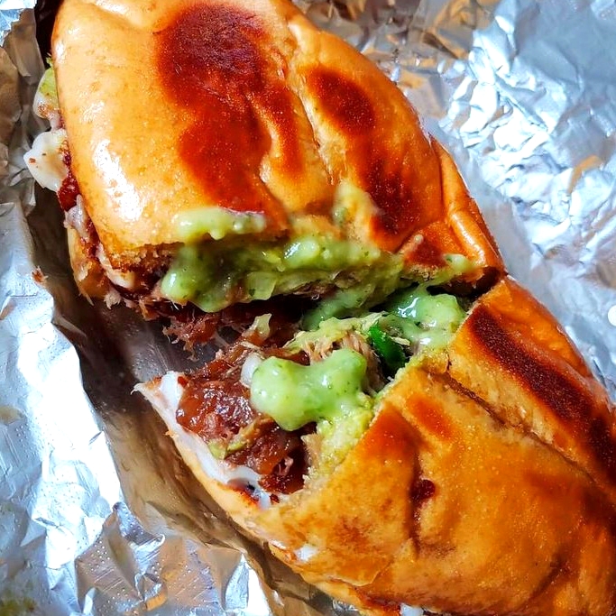Torta De Carnitas