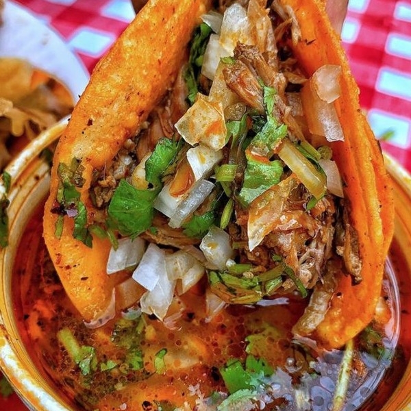 Taco dorado medio o blando con su CONSOMÉ GRATIS!!