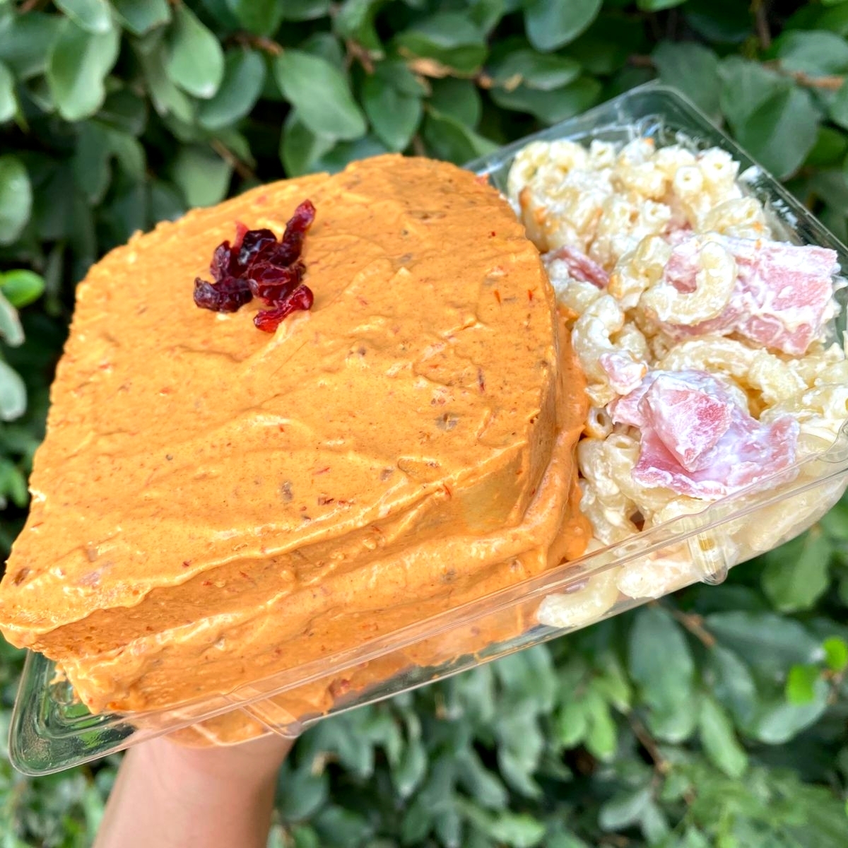 10 Boneless +Sandwichón con Ensalada+1 Bebida