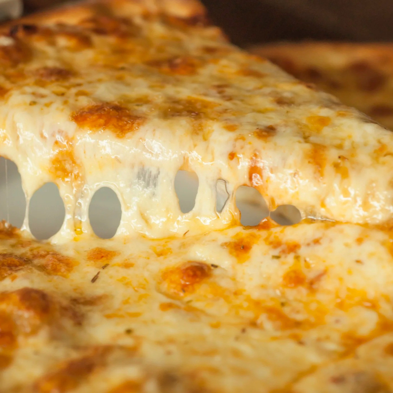 MOLHO AO SUGO, MUSSARELA, PROVOLONE, PARMESÃO,REQUEIJÃO CREMOSO E ORÉGANO