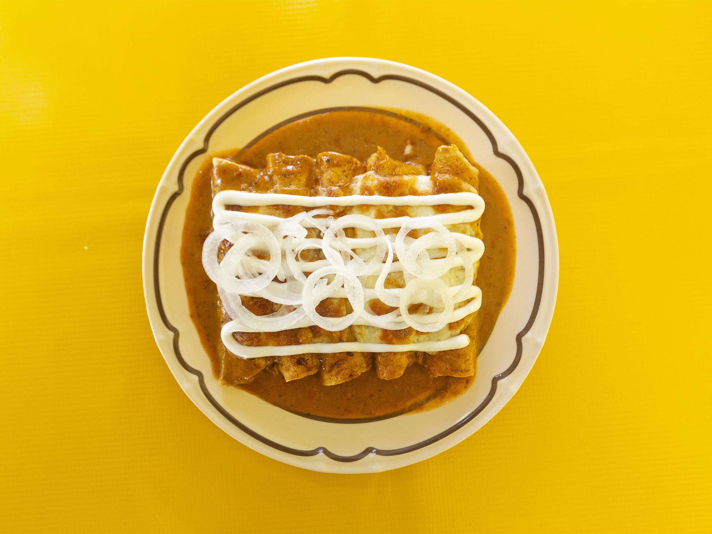 1 Enchiladas de Chipotle + 1 Agua de Jamaica