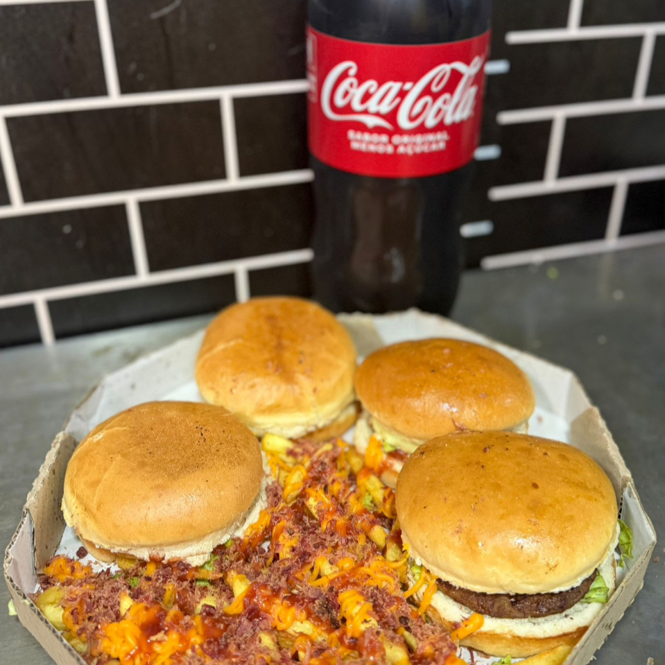 4 lanches Batata + Coca cola