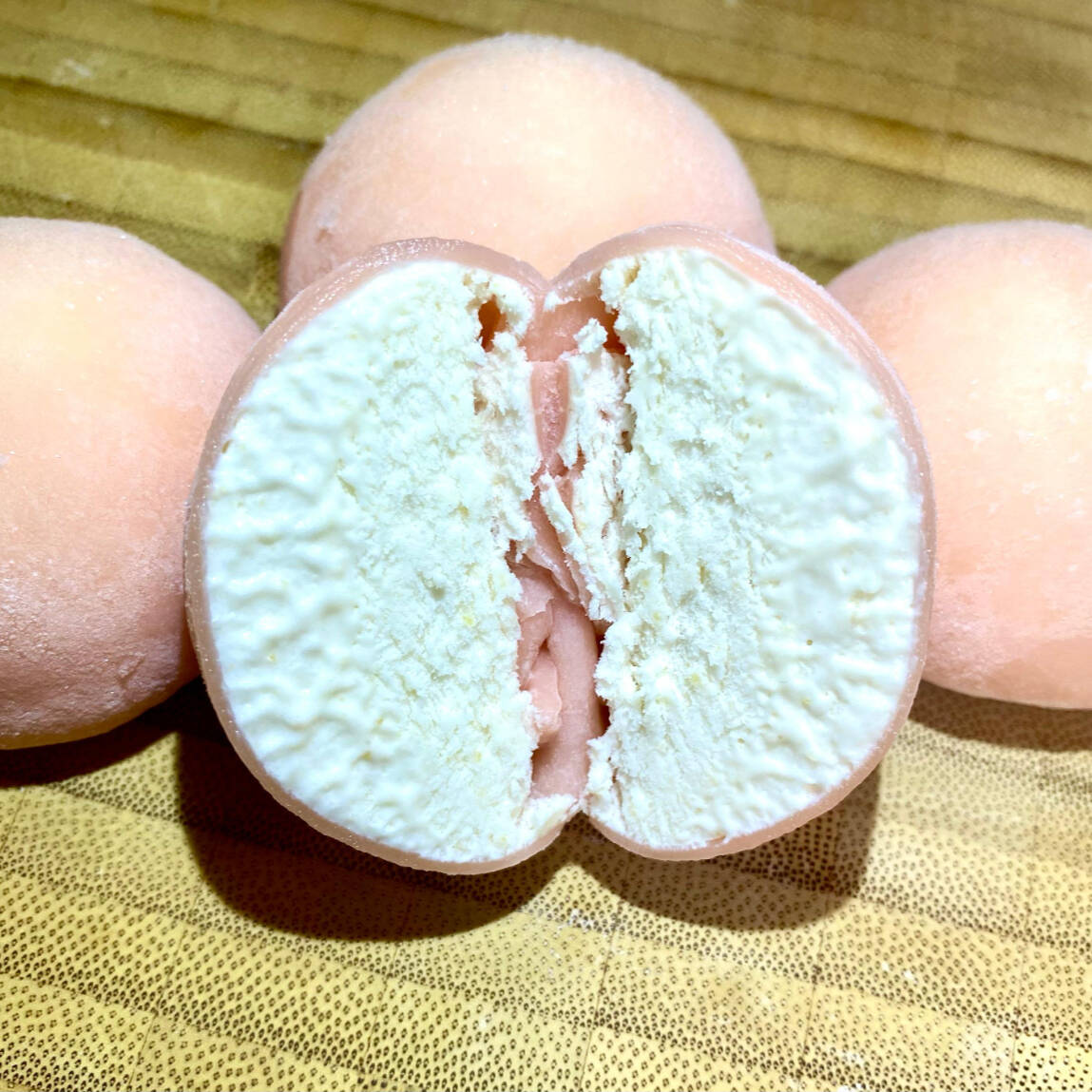 MANGO