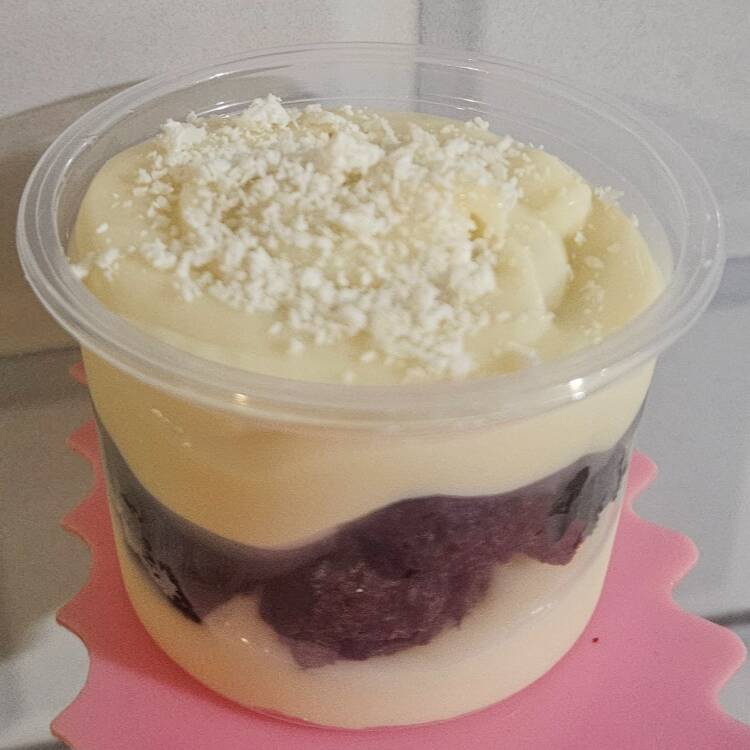 Creme de ninho, brownie.
