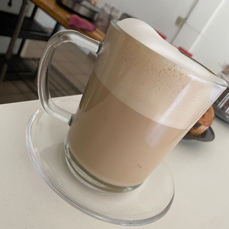 Latte CALIENTE 16 Oz.