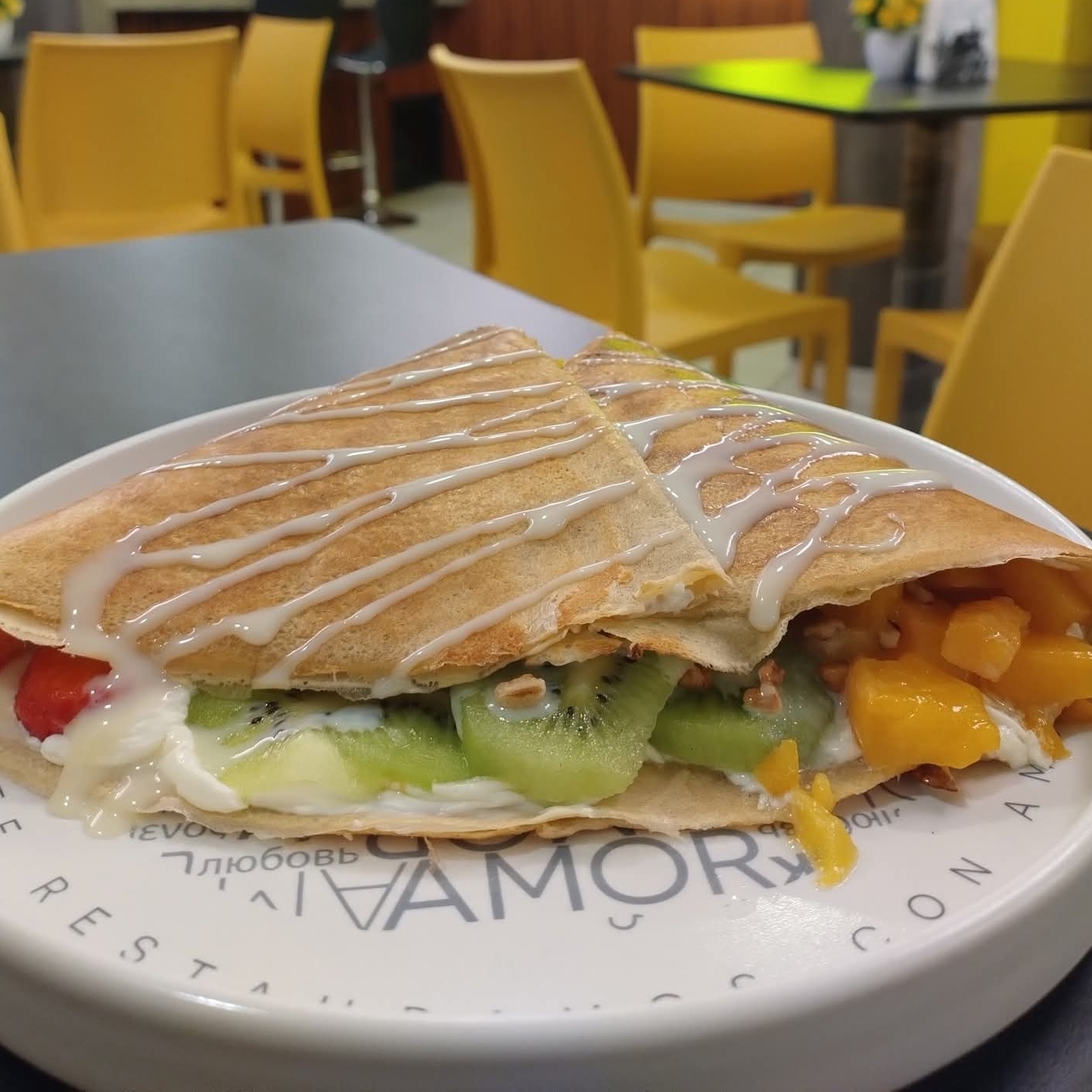 Crepa de Durazno en Almibar,fresa, Lechera