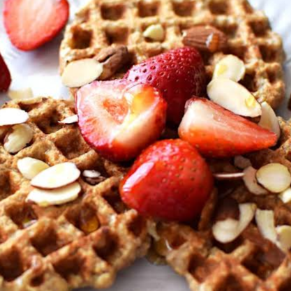 Waffles Con Untables y Fruta