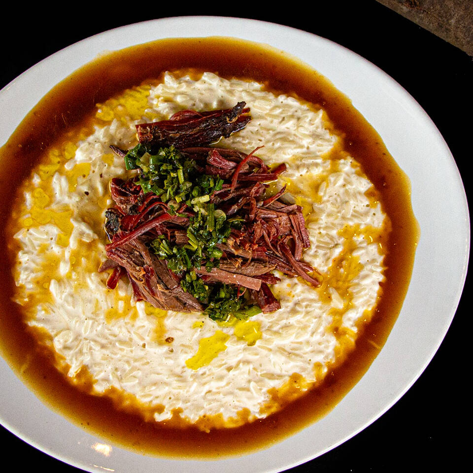 Brisket defumado com arroz cremoso de mussarela