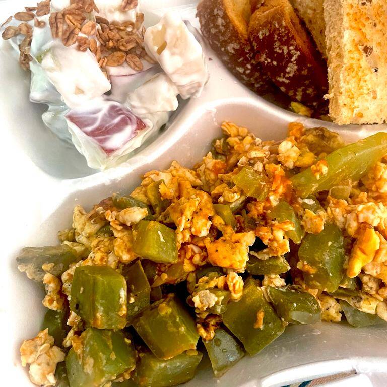 HUEVO CON NOPALES
