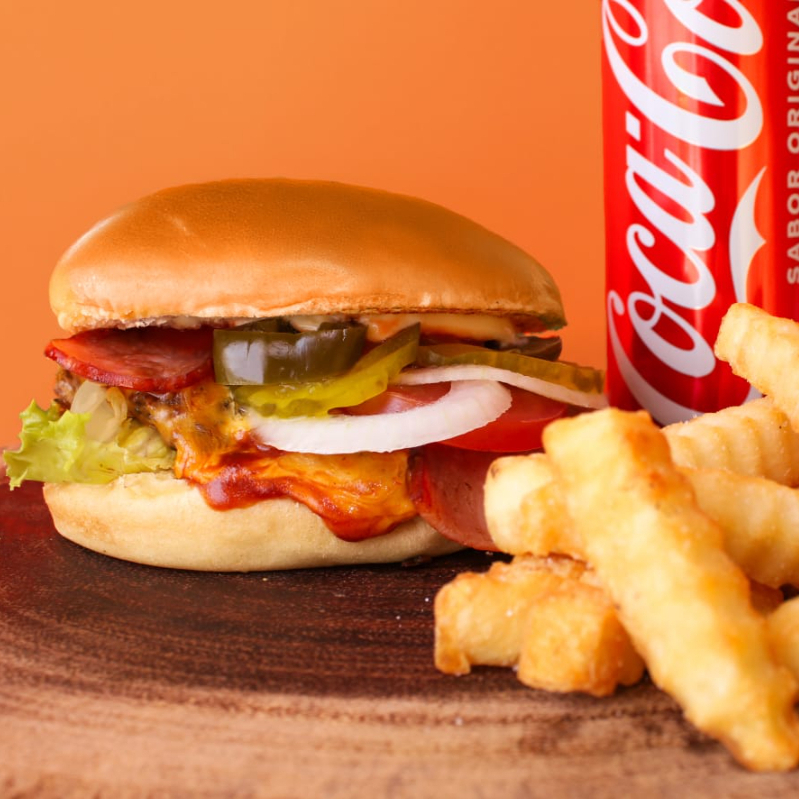 Combo BBQ Bacon Burger + Papás + Refresco