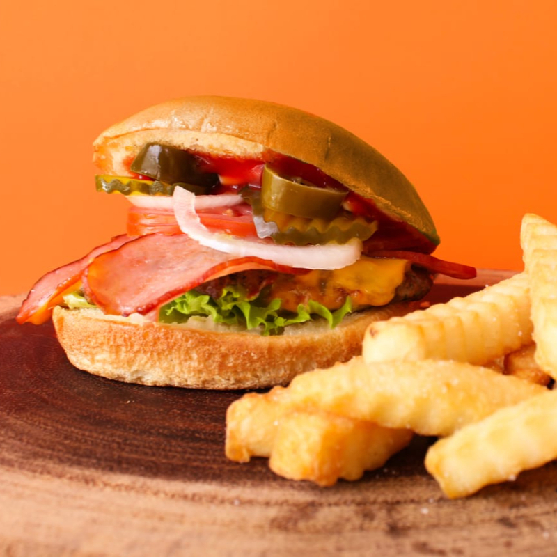 Combo Tocino Burger + Papas y Refresco