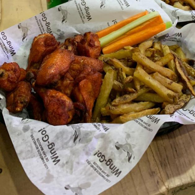 Wing-Box! de Alitas con Papas
