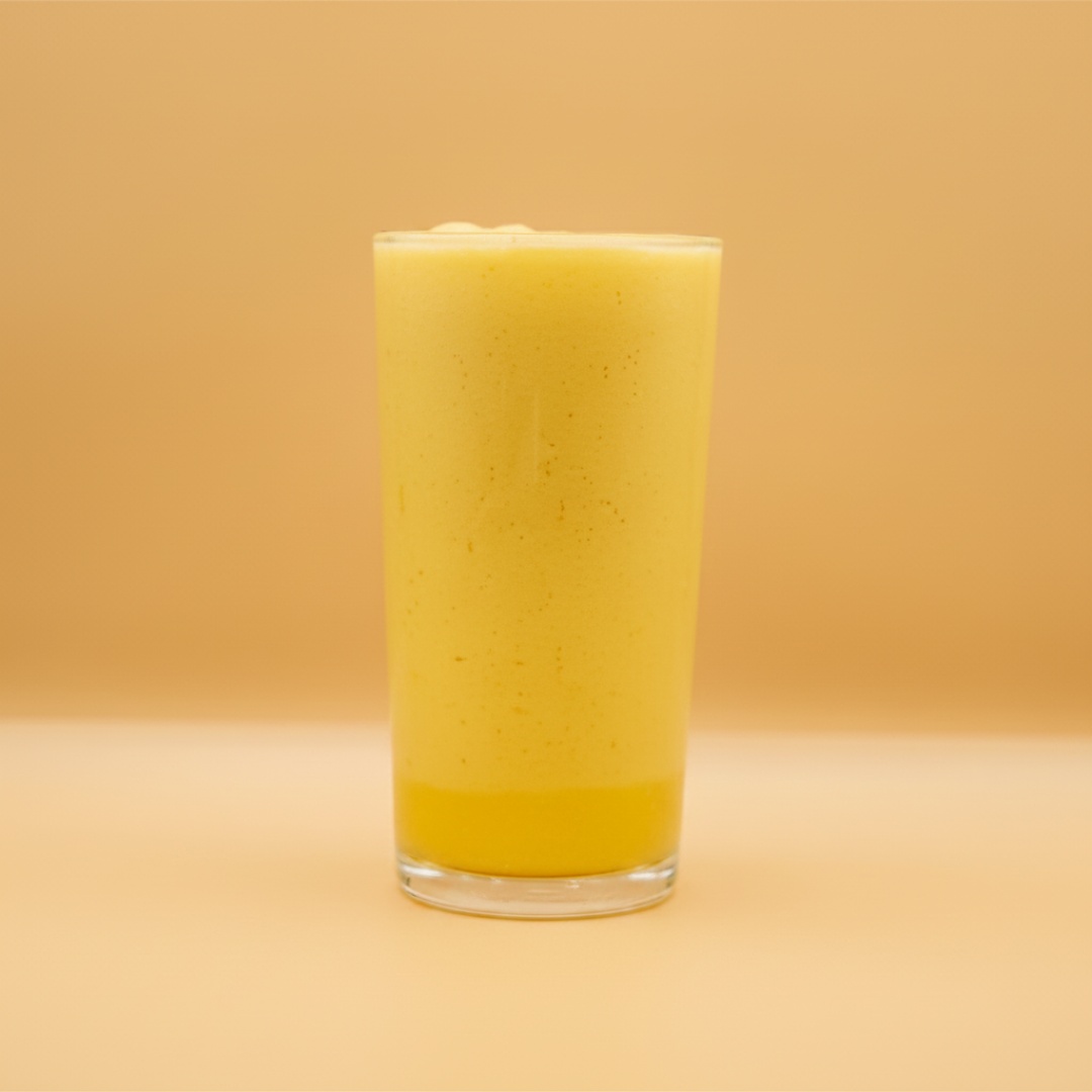 Suco de polpa de Maracujá. Especificar se é com ou sem açúcar e gelo (imagem ilustrativa do produto)