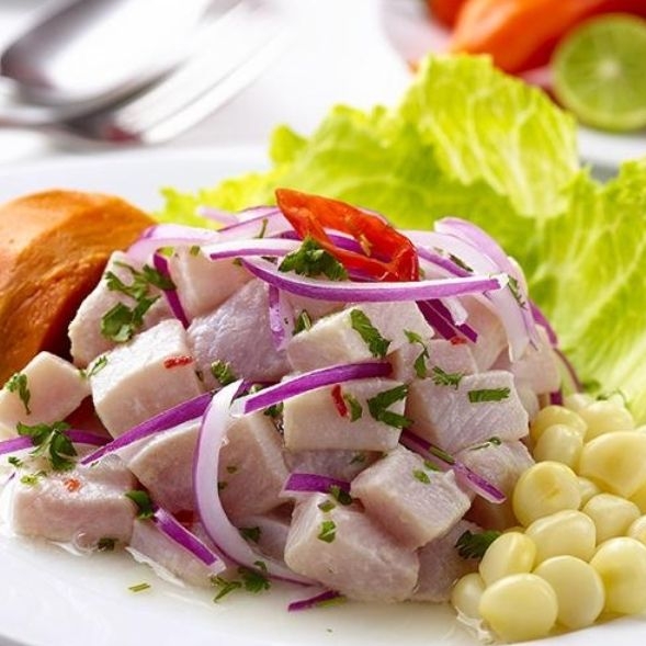 Ceviche de Pota con Chicharrón de Pescado