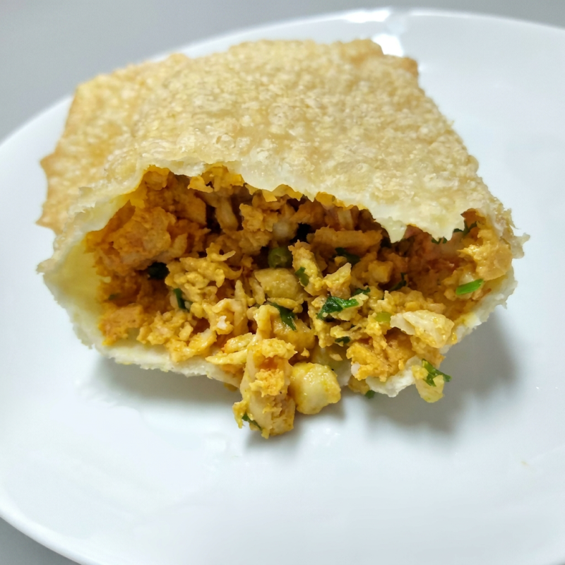 Frango temperado com salsinha e cebolinha.