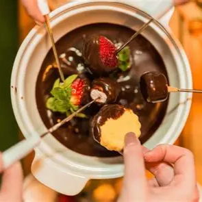 Fondue serve 4 pessoas