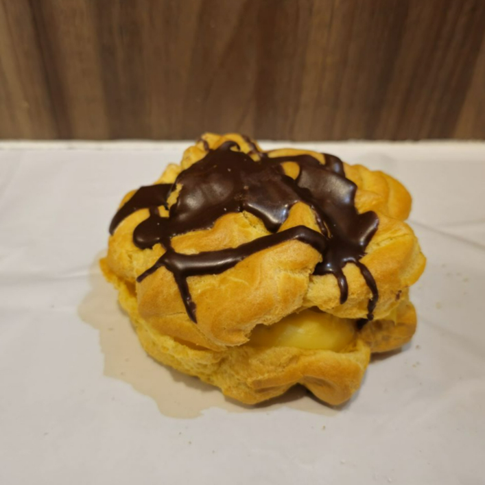 CHOUX DE CREMA