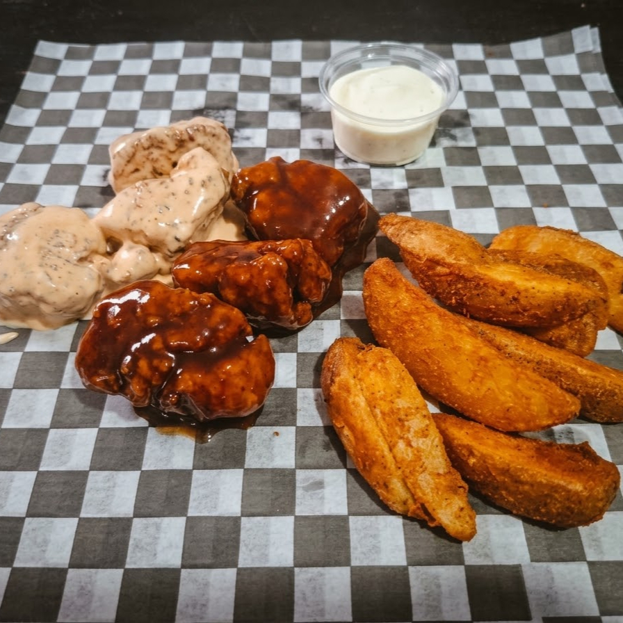 6 Piezas Boneless + Porcion Papas Gajo