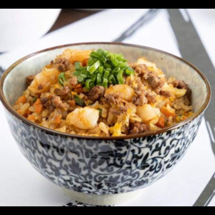 Yakimeshi de Verduras con Res