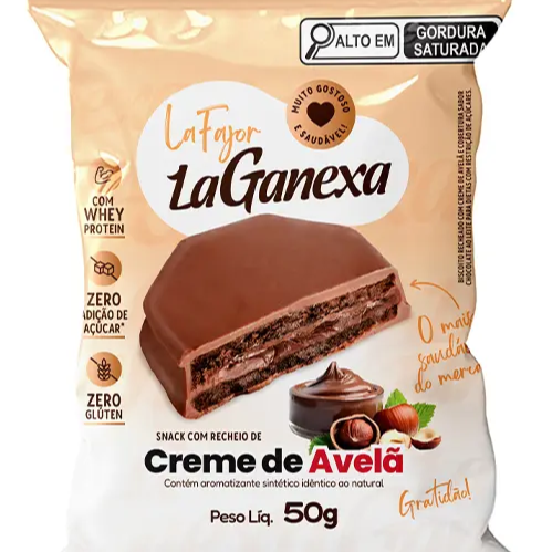 O alfajor da La Ganexa é uma deliciosa combinação de texturas e sabores, com camadas macias e recheio generoso que derrete na boca, coberto por uma camada irresistível que completa a experiência. Produzido com ingredientes de alta qualidade e um toque artesanal, é a escolha perfeita para quem busca um doce sofisticado, indulgente e cheio de sabor. Ideal para momentos especiais ou para tornar o dia a dia mais gostoso, cada mordida entrega o equilíbrio perfeito entre tradição e prazer.
BENEFÍCIOS
Com Whey Protein
Satisfaz a vontade de doce
Crocante por fora e macio por dentro
Produção artesanal
Sem açúcar e sem glúten