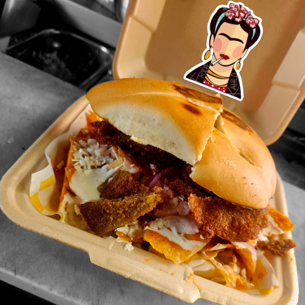 TORTA DE CHILAQUILES CON PROTEINA