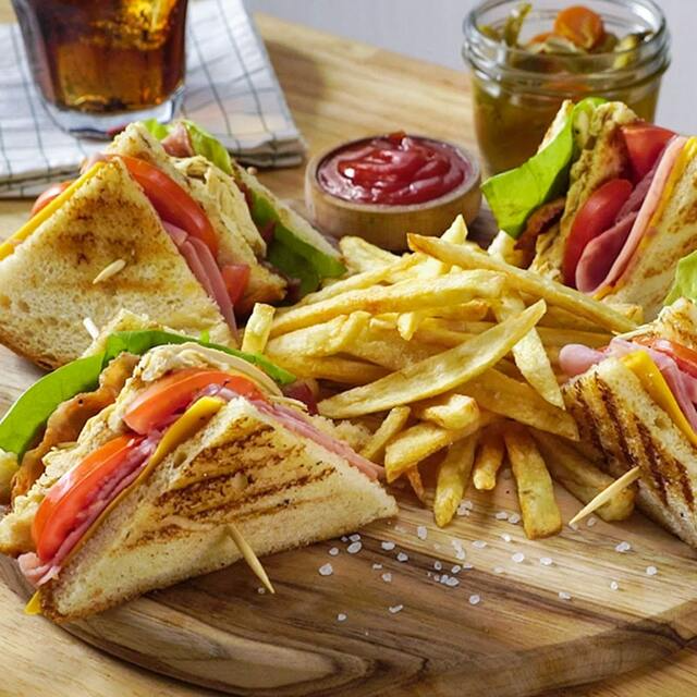 CLUB SANDWICH
