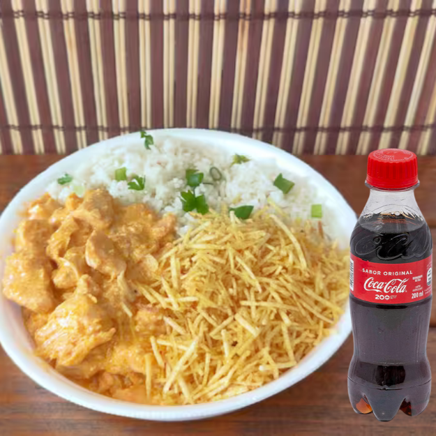 Marmita com delicioso filé de frango ao molho estrogonofe acompanhado de arroz branco e batata palha + Refri ( Escolha ) bem gelado. Marmita indicada para 01 pessoa.