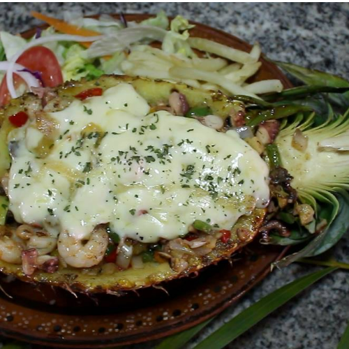 Piña Rellena