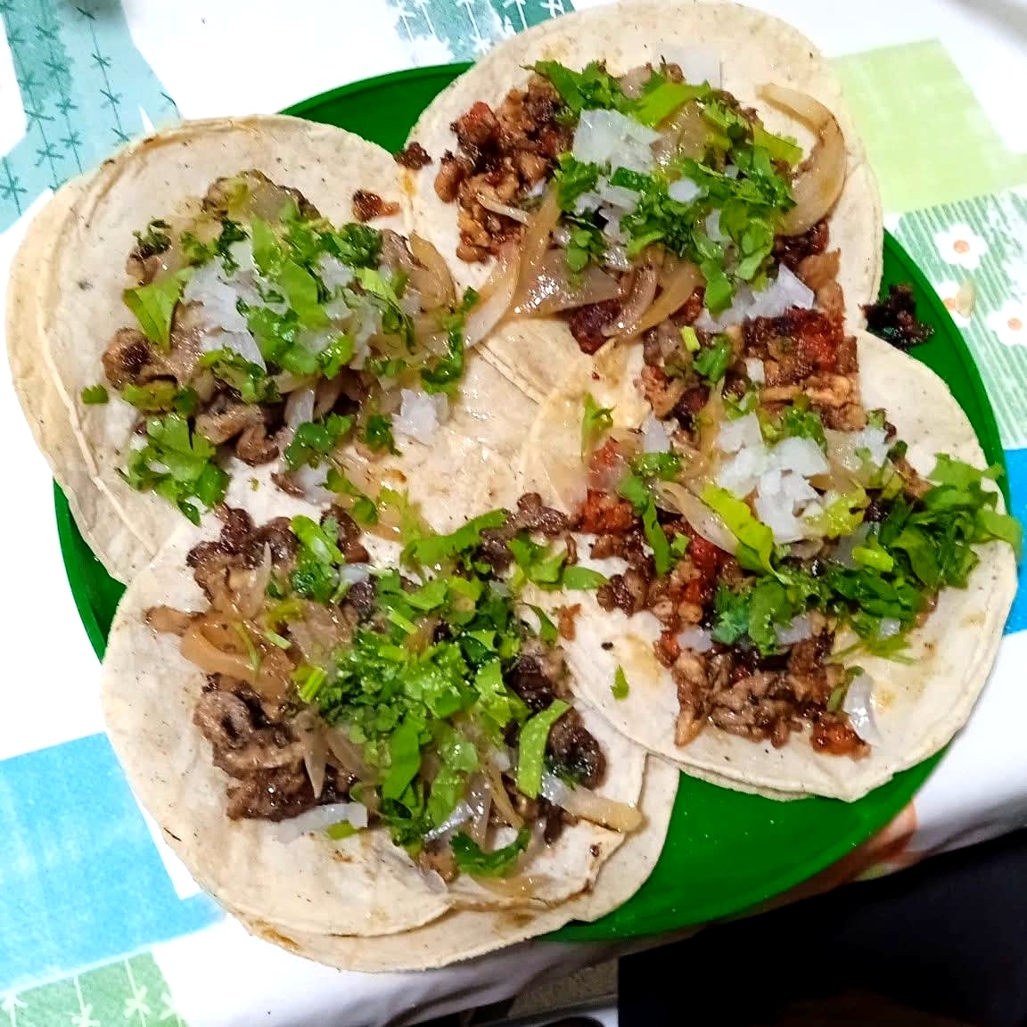*TACOS CHONCHOS* (Bistec, Chorizo, Tripa y Adoba)