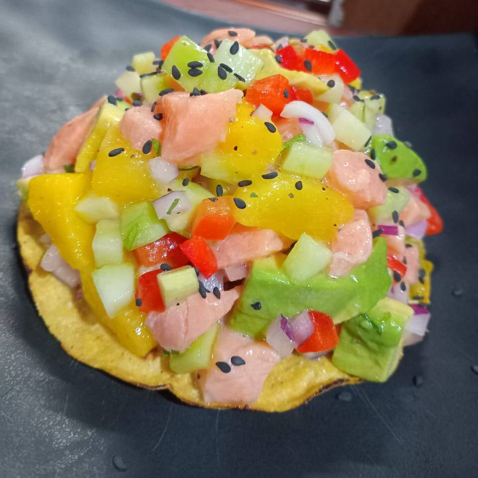 TOSTADA DE SALMÓN