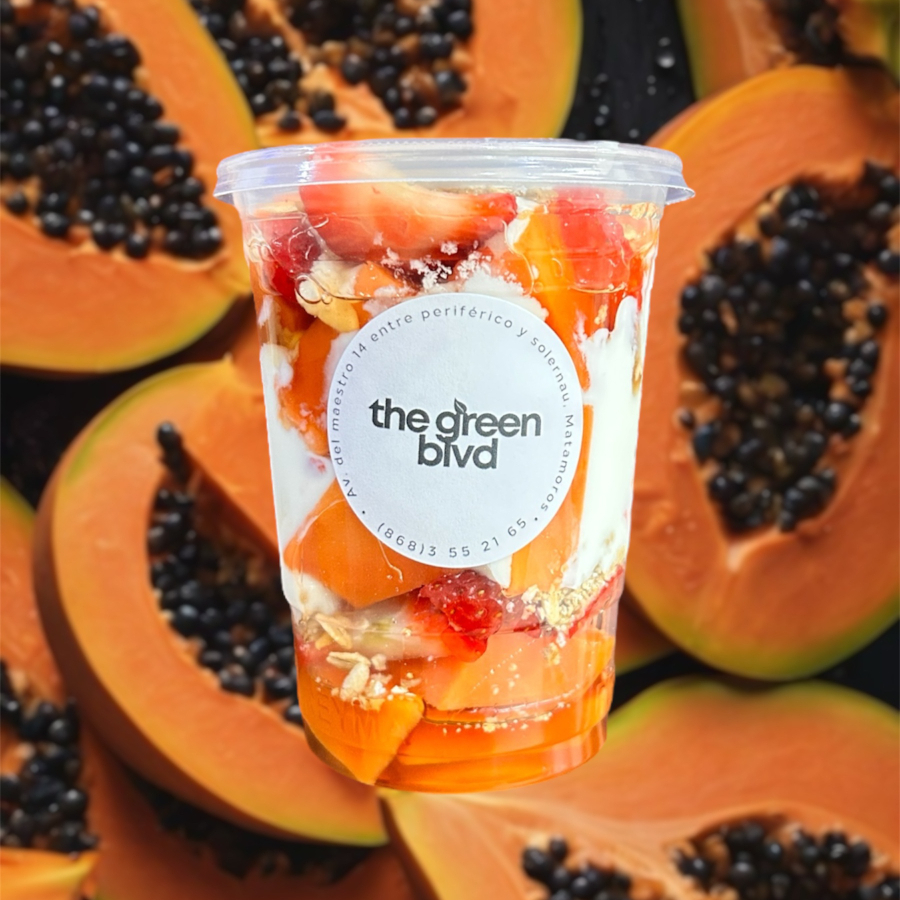 Yogurt Natural Papaya + Fresa + Miel.