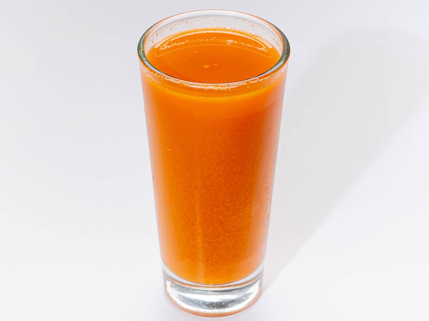Jugo de zanahoria natural